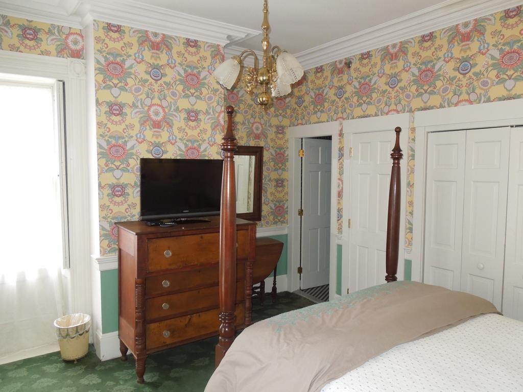 Mary Prentiss Inn Кембридж Экстерьер фото